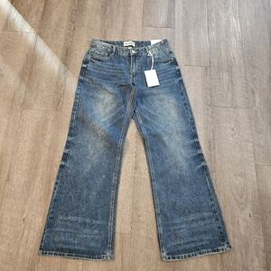 Disclosure Low Rise Bootcut Jeans Size 7/28 NWT.        TC5